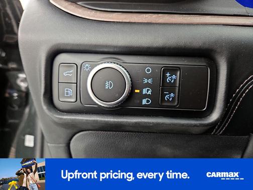 Black 2023 Ford Explorer Platinum