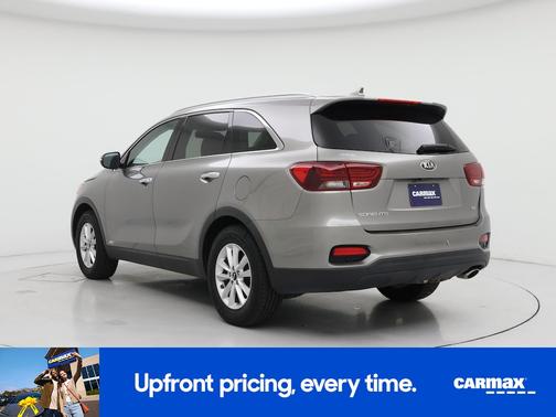 Gray 2019 Kia Sorento LX