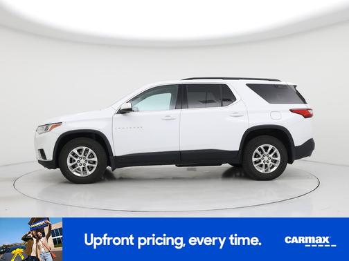 White 2021 Chevrolet Traverse LT Cloth