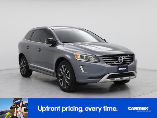 Gray 2017 Volvo XC60 T6 Dynamic