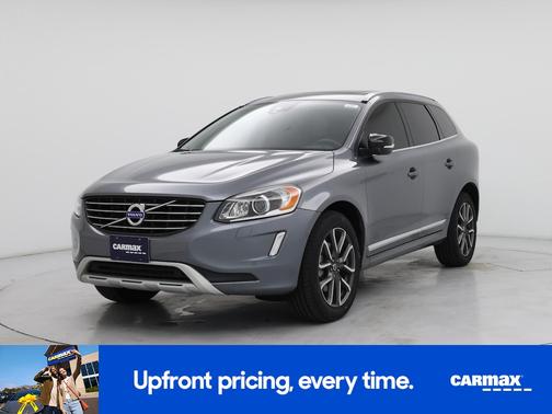Gray 2017 Volvo XC60 T6 Dynamic