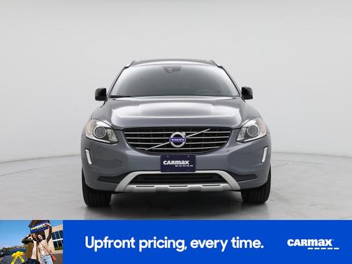 Gray 2017 Volvo XC60 T6 Dynamic