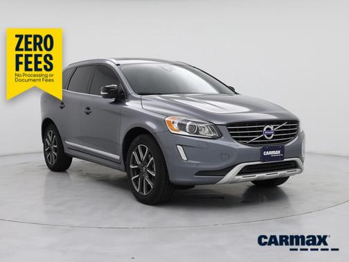 Gray 2017 Volvo XC60 T6 Dynamic