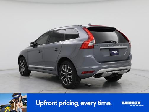 Gray 2017 Volvo XC60 T6 Dynamic