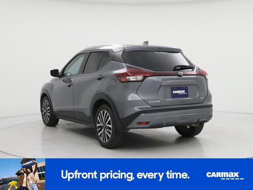 Gray 2024 Nissan Kicks SV
