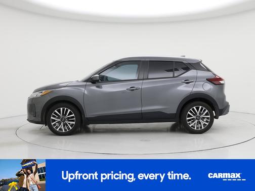 Gray 2024 Nissan Kicks SV