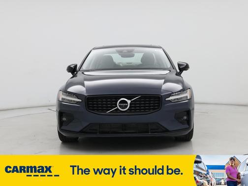 2021 Volvo S60 T5 Momentum