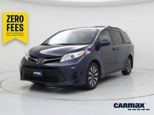 Blue 2018 Toyota Sienna LE