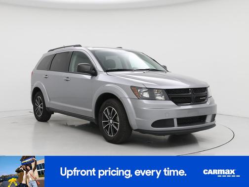 Silver 2017 Dodge Journey SE