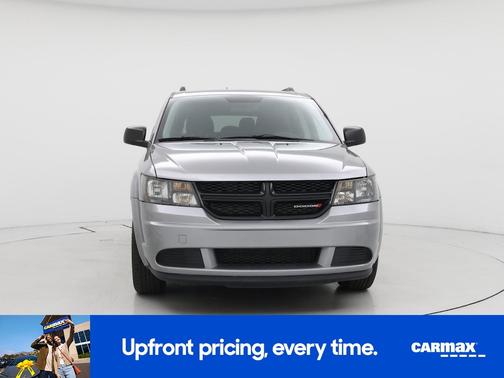 Silver 2017 Dodge Journey SE