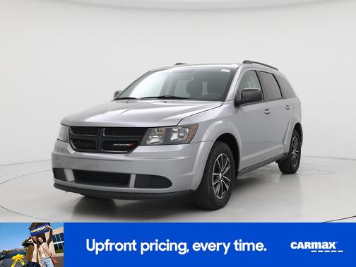 Silver 2017 Dodge Journey SE