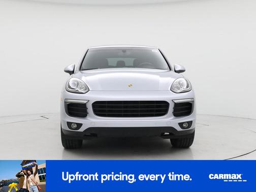 2016 Porsche Cayenne Base (Tiptronic)