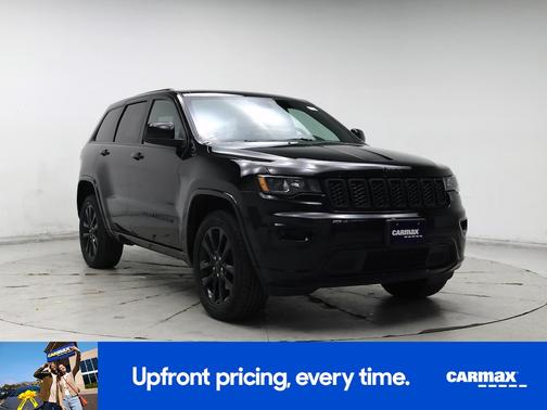 Black 2017 Jeep Grand Cherokee Altitude