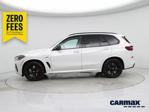 White 2023 BMW X5 PHEV XDrive45e