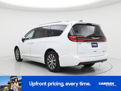 2025 Chrysler Pacifica Hybrid Pinnacle