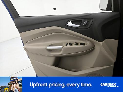 Blue 2017 Ford Escape SE