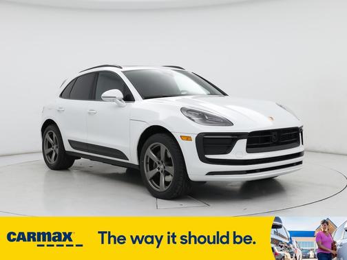 2023 Porsche Macan T
