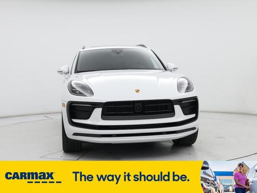 2023 Porsche Macan T