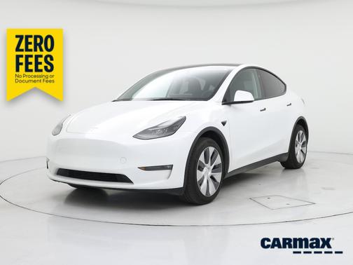 White 2023 Tesla Model Y Long Range