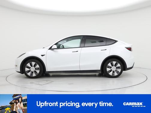 White 2023 Tesla Model Y Long Range