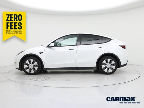 White 2023 Tesla Model Y Long Range