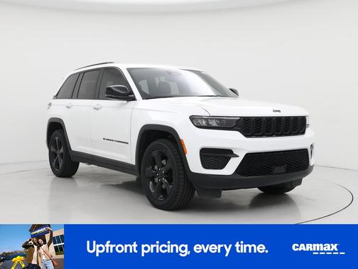 White 2023 Jeep Grand Cherokee Altitude
