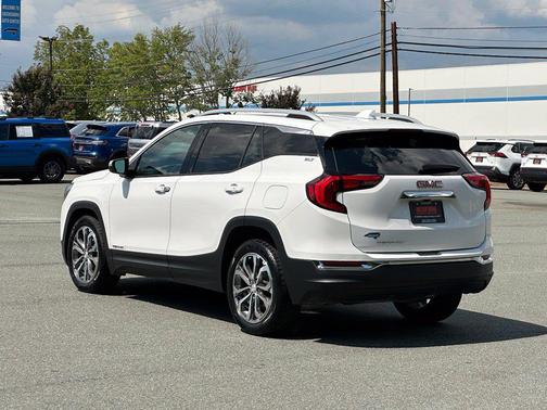 Summit White 2020 GMC Terrain SLT
