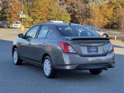 2016 Nissan Versa 1.6 SV