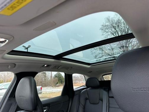 2019 Volvo XC60 T5 Inscription