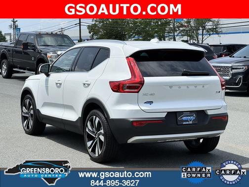2024 Volvo XC40 B5 Plus Bright Theme
