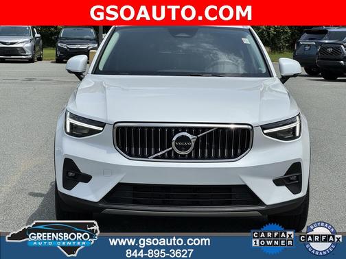 2024 Volvo XC40 B5 Plus Bright Theme