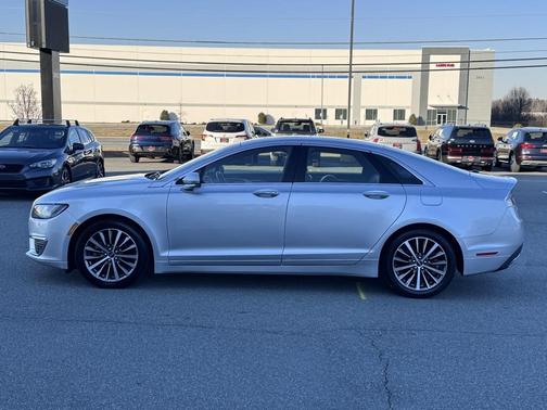 2018 Lincoln MKZ Select