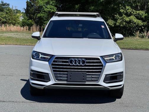 Tofana White Crystal Effect 2017 Audi Q7 3.0T Premium