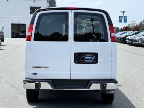 2024 Chevrolet Express 2500 RWD 2500 Regular Wheelbase WT