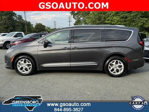 2017 Chrysler Pacifica Touring-L