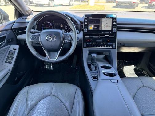 2019 Toyota Avalon Hybrid Limited