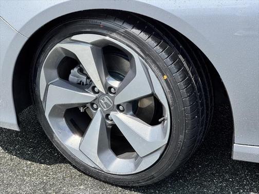 2019 Honda Accord Touring 2.0T
