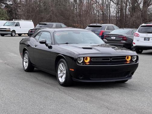 2023 Dodge Challenger SXT
