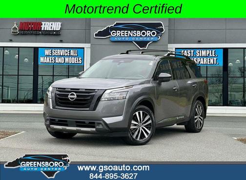 Gun Metallic/Super Black 2023 Nissan Pathfinder Platinum 4WD