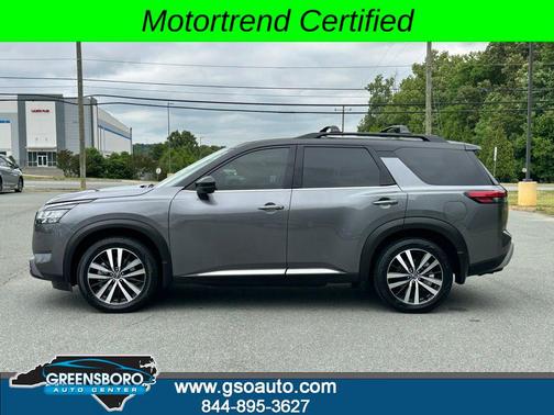 Gun Metallic/Super Black 2023 Nissan Pathfinder Platinum 4WD
