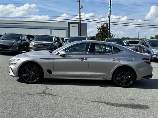 2023 Genesis G70 3.3T RWD