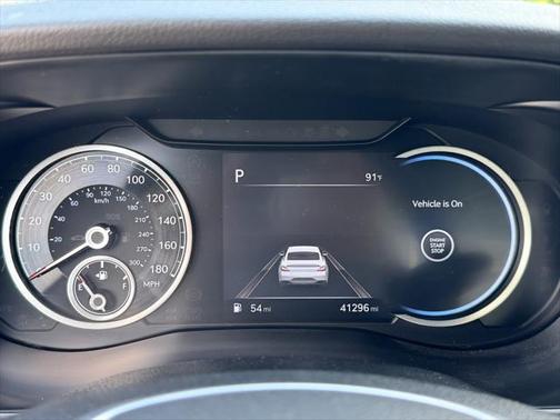 2023 Genesis G70 3.3T RWD