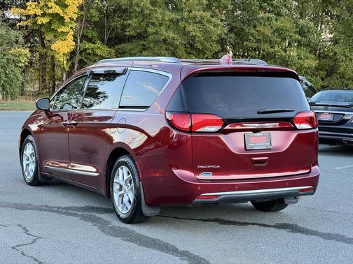 2019 Chrysler Pacifica Touring-L Plus