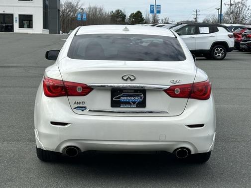 2015 INFINITI Q50 Premium