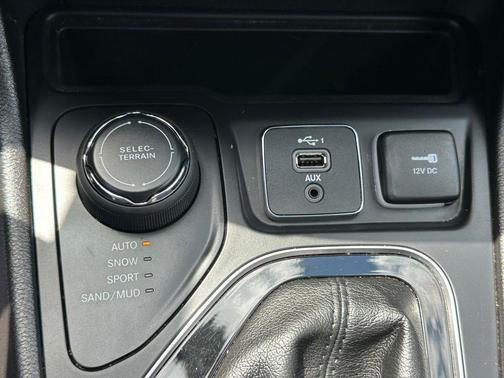 Blue Shade Pearlcoat 2019 Jeep Cherokee Limited