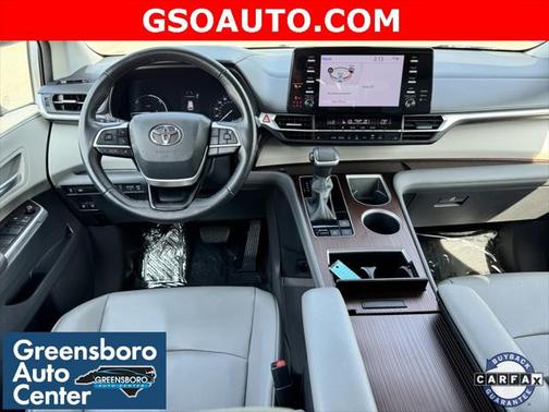 2022 Toyota Sienna XLE 8 Passenger