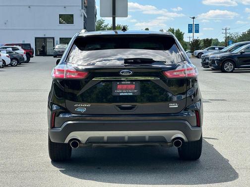 Agate Black Metallic 2019 Ford Edge SEL