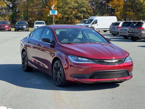 2017 Chrysler 200 LX