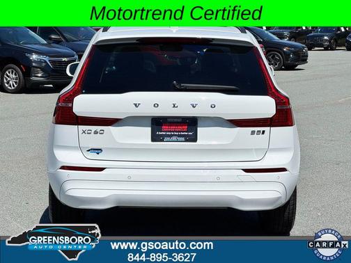 White 2022 Volvo XC60 B5 Momentum