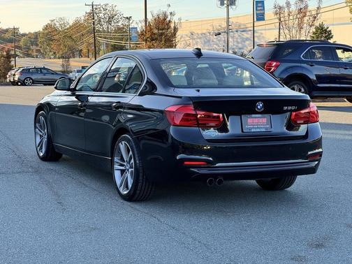 2017 BMW 330 330i